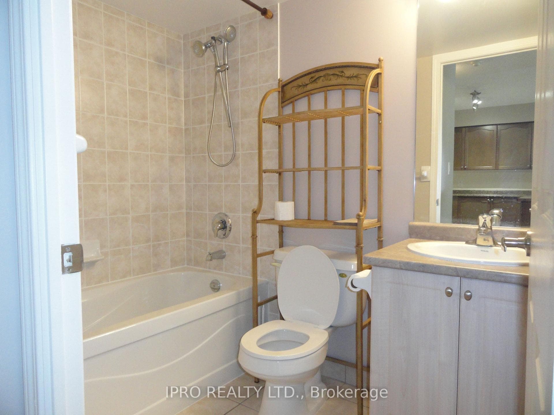 335 Rathburn Road Unit 808 photo 14