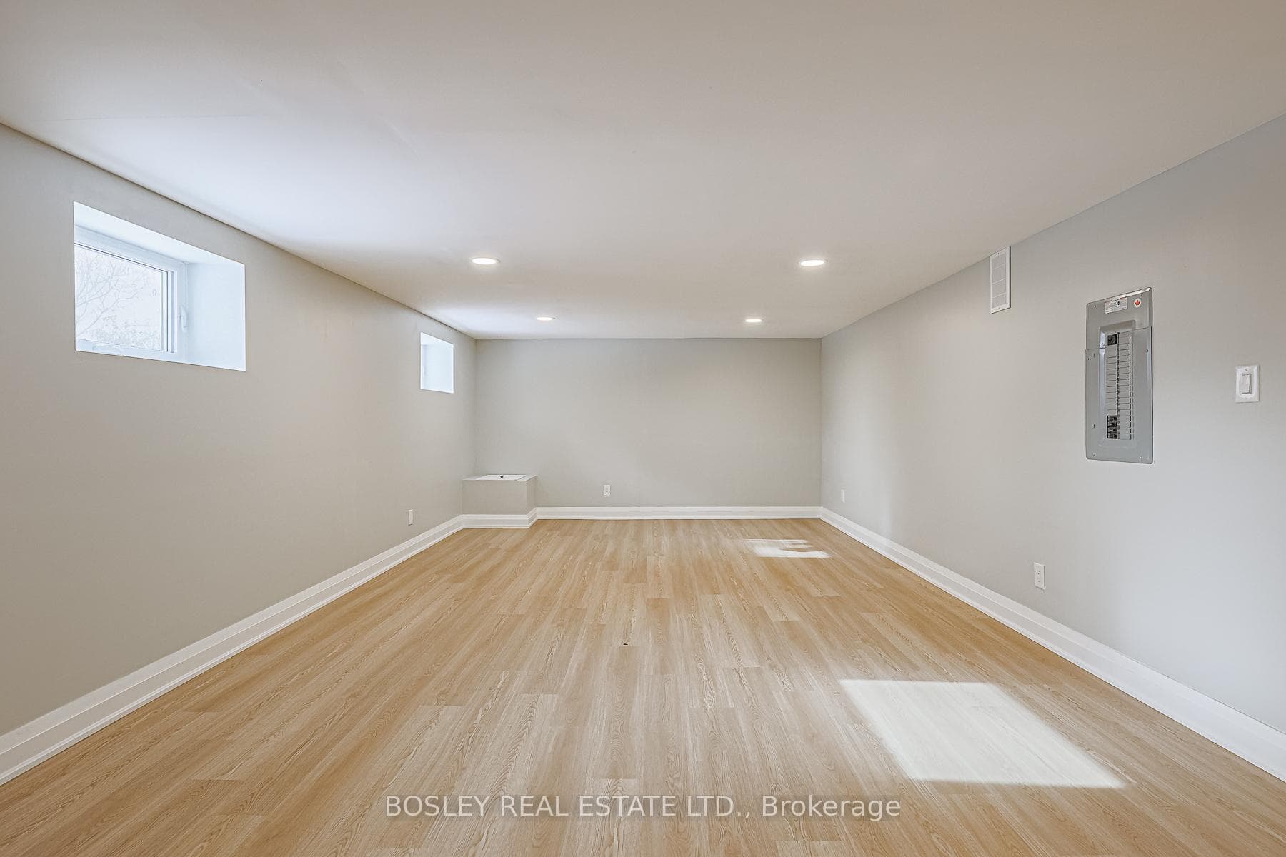 639 Glengrove Avenue photo 28