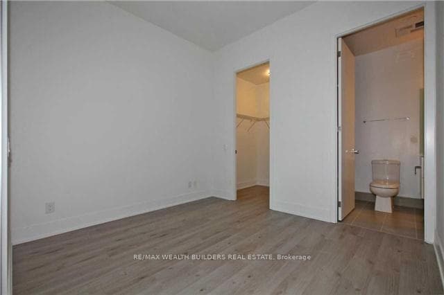 111 St Clair Avenue Unit 328 photo 11