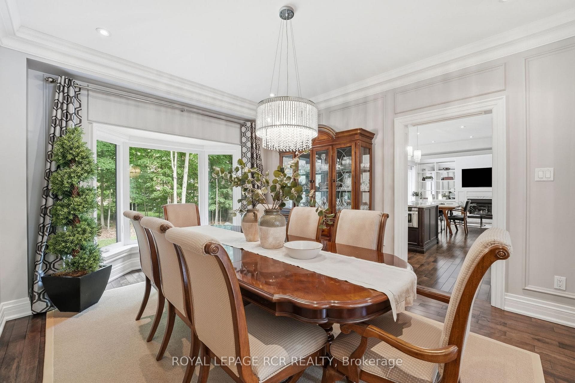 48 Hodgkinson Crescent photo 10