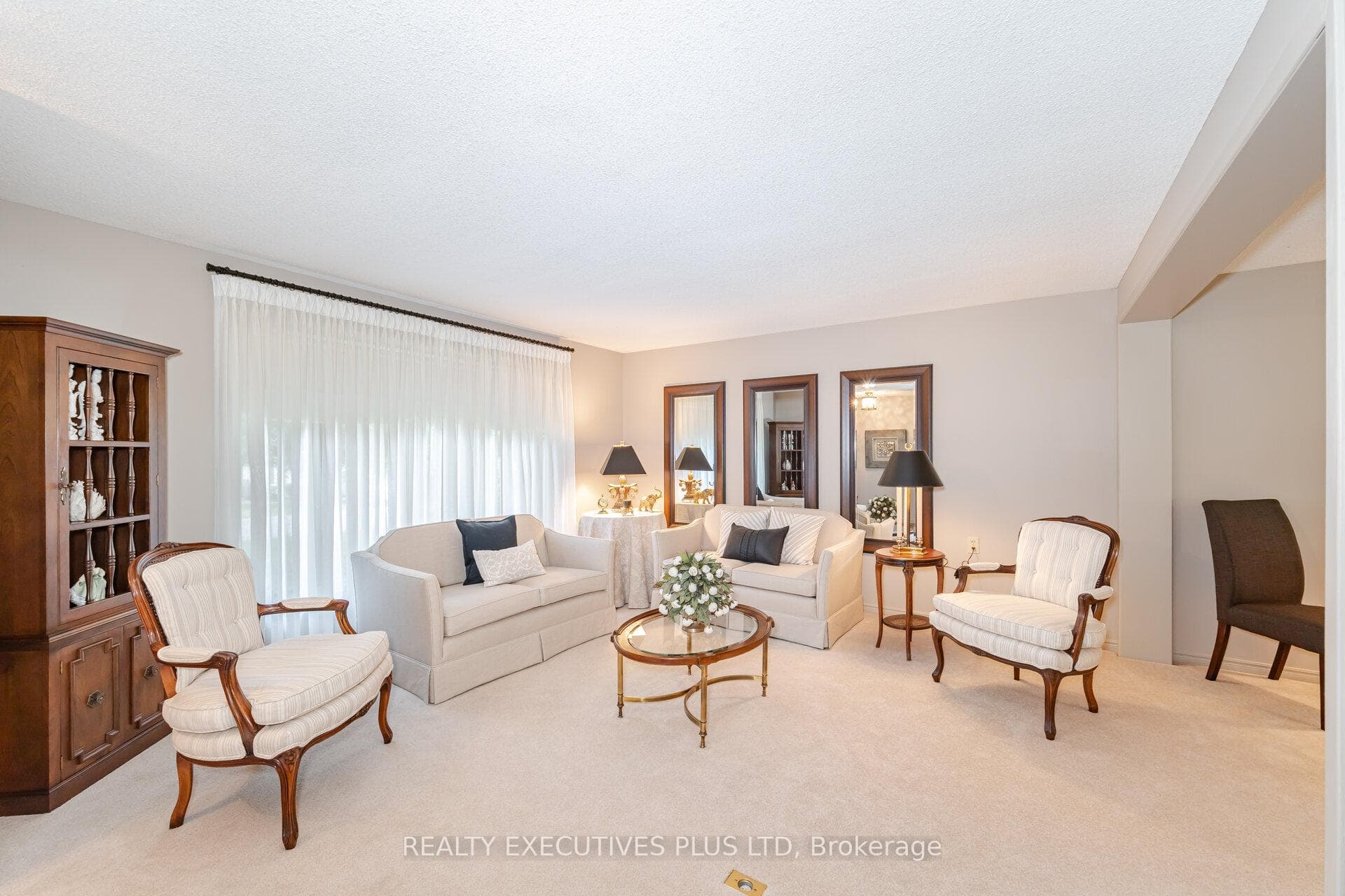 2 Tecumseth Pine Drive photo 12