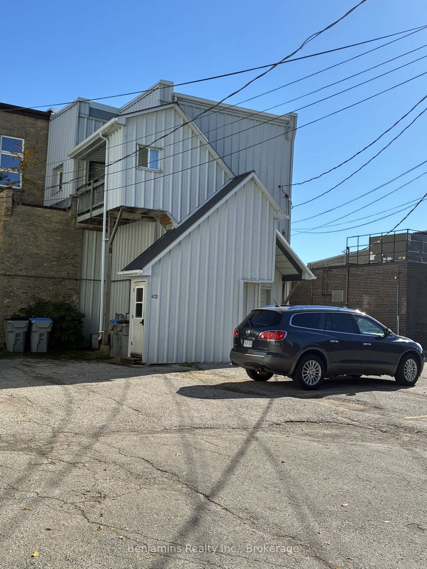 421 Main Street photo 2