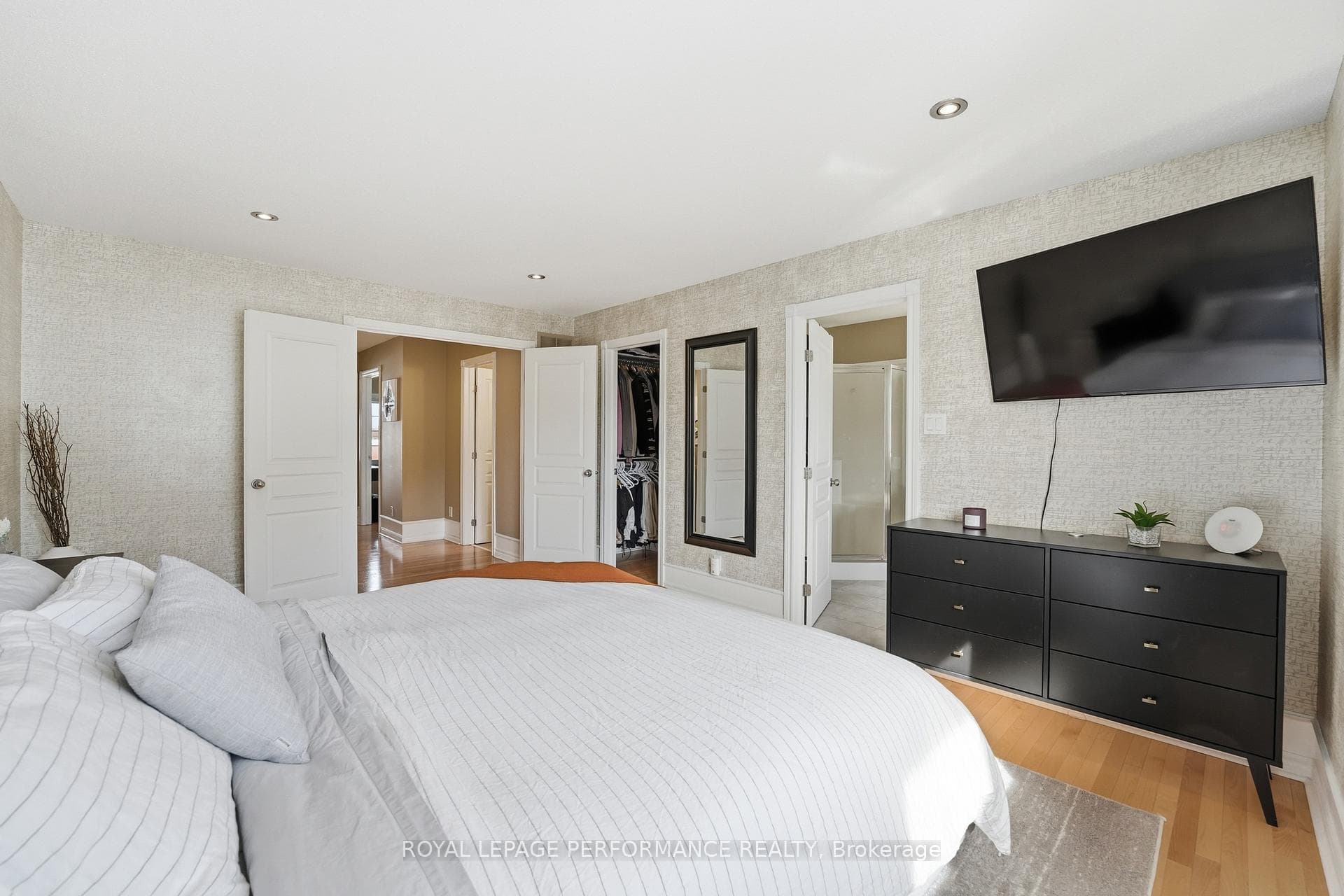 808 Scala Avenue photo 21