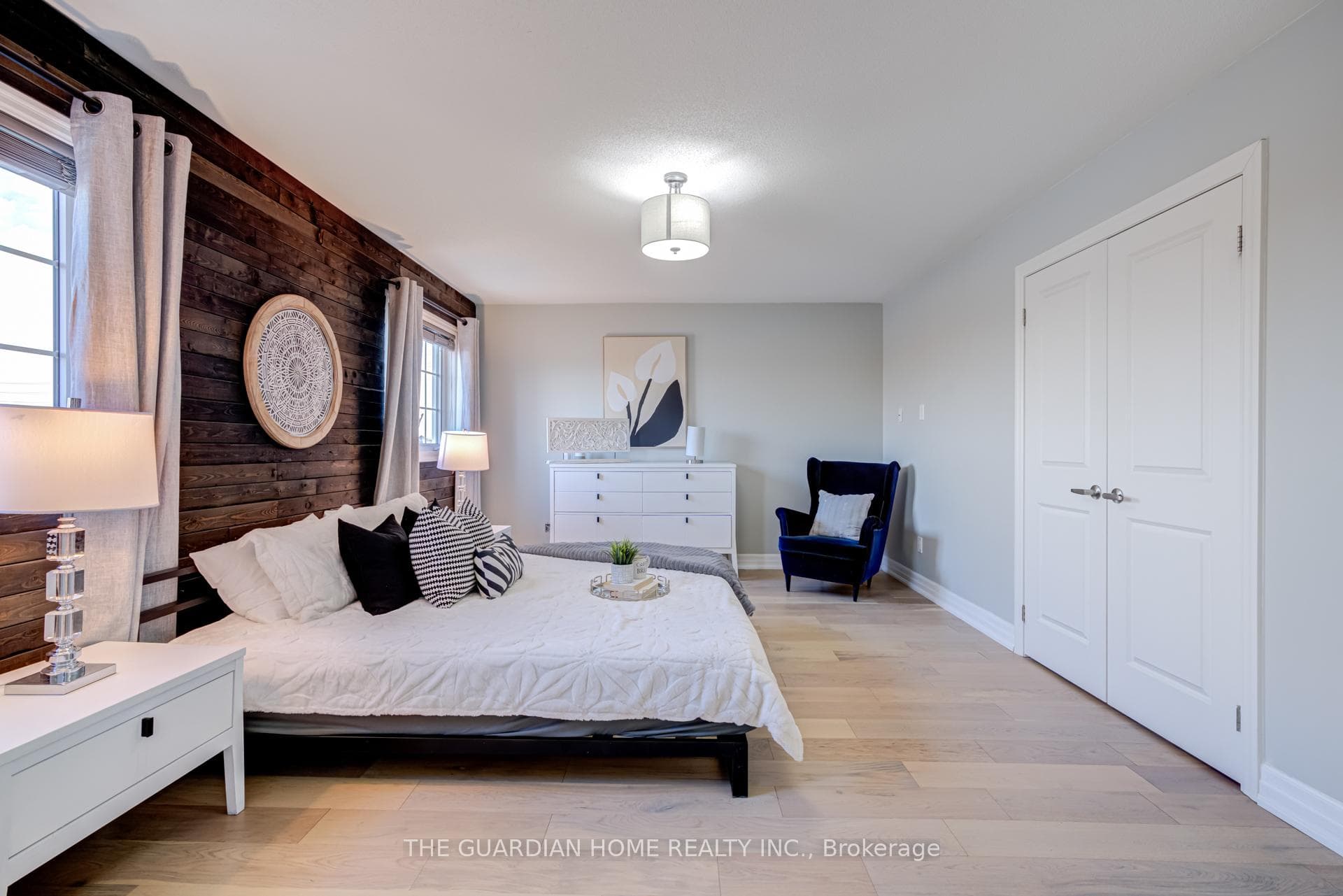 55 Purdy Place photo 16