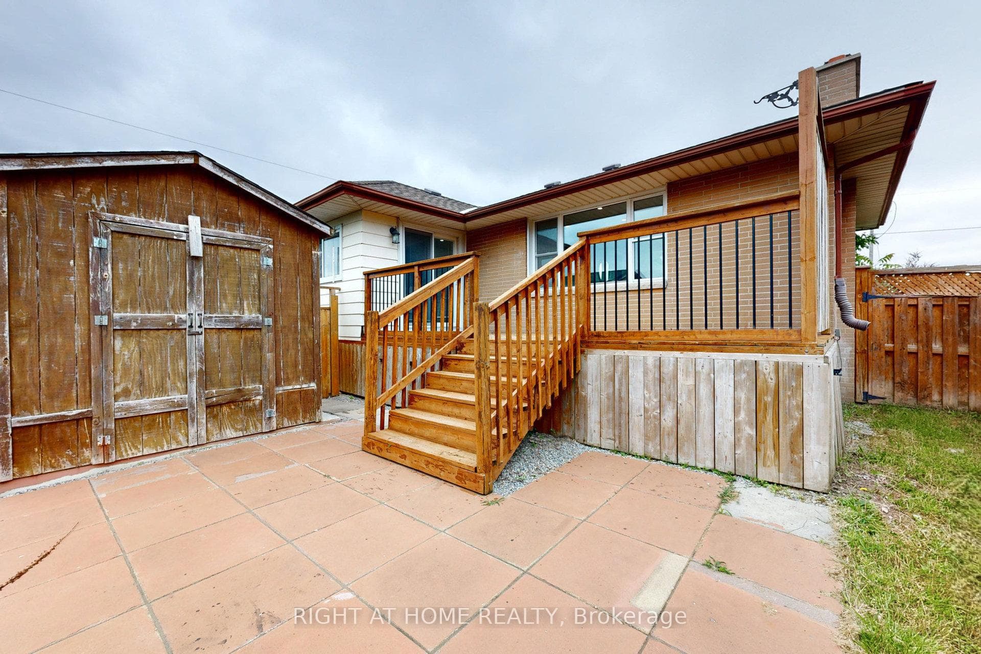 464 Byron Court photo 20