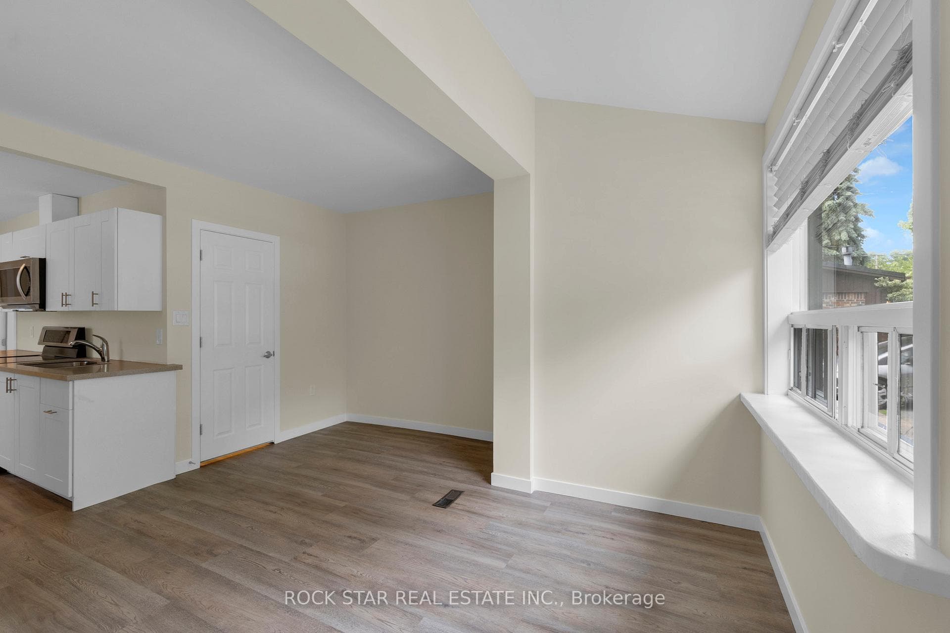 66 Watson Avenue photo 4