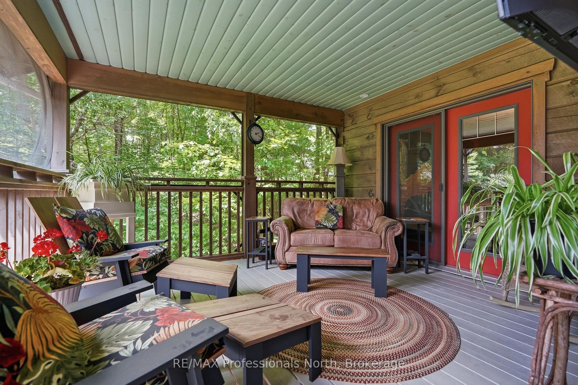 200 Riverside Drive photo 39