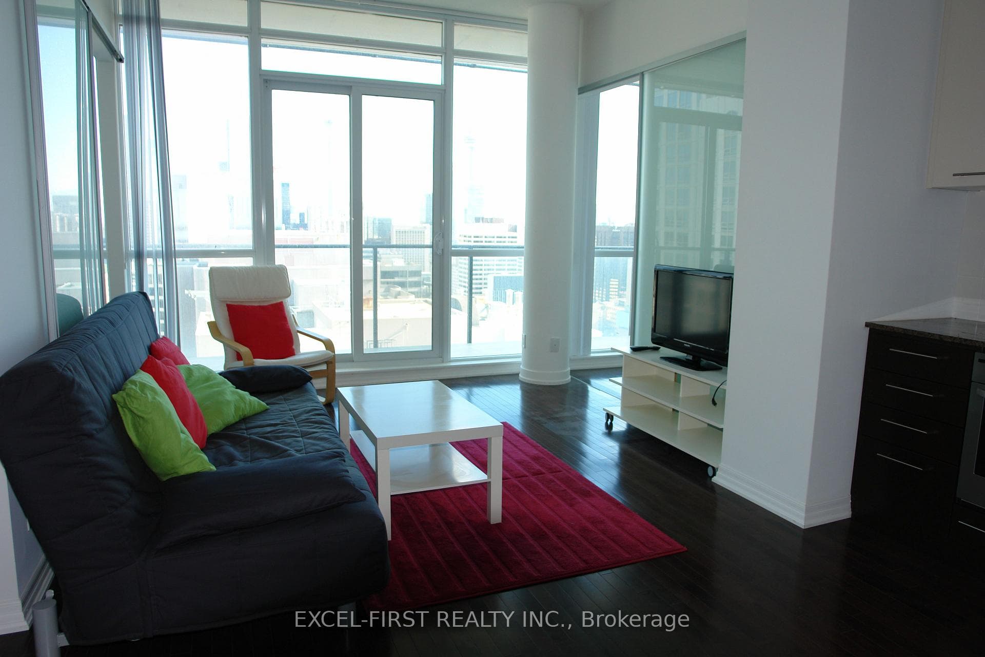 770 Bay Street Unit Ph207 photo 2