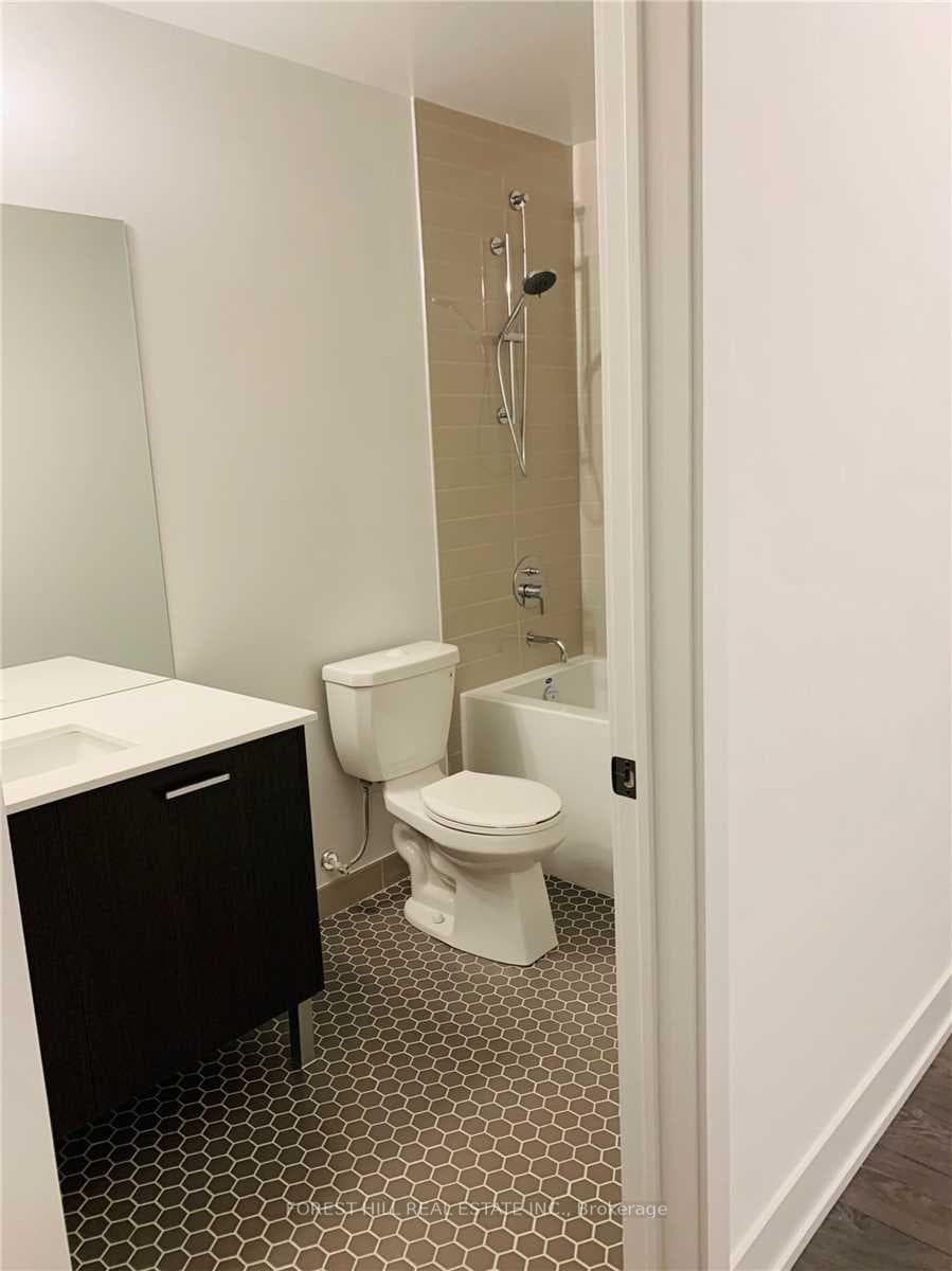 11 Lillian Street Unit 1305 photo 9