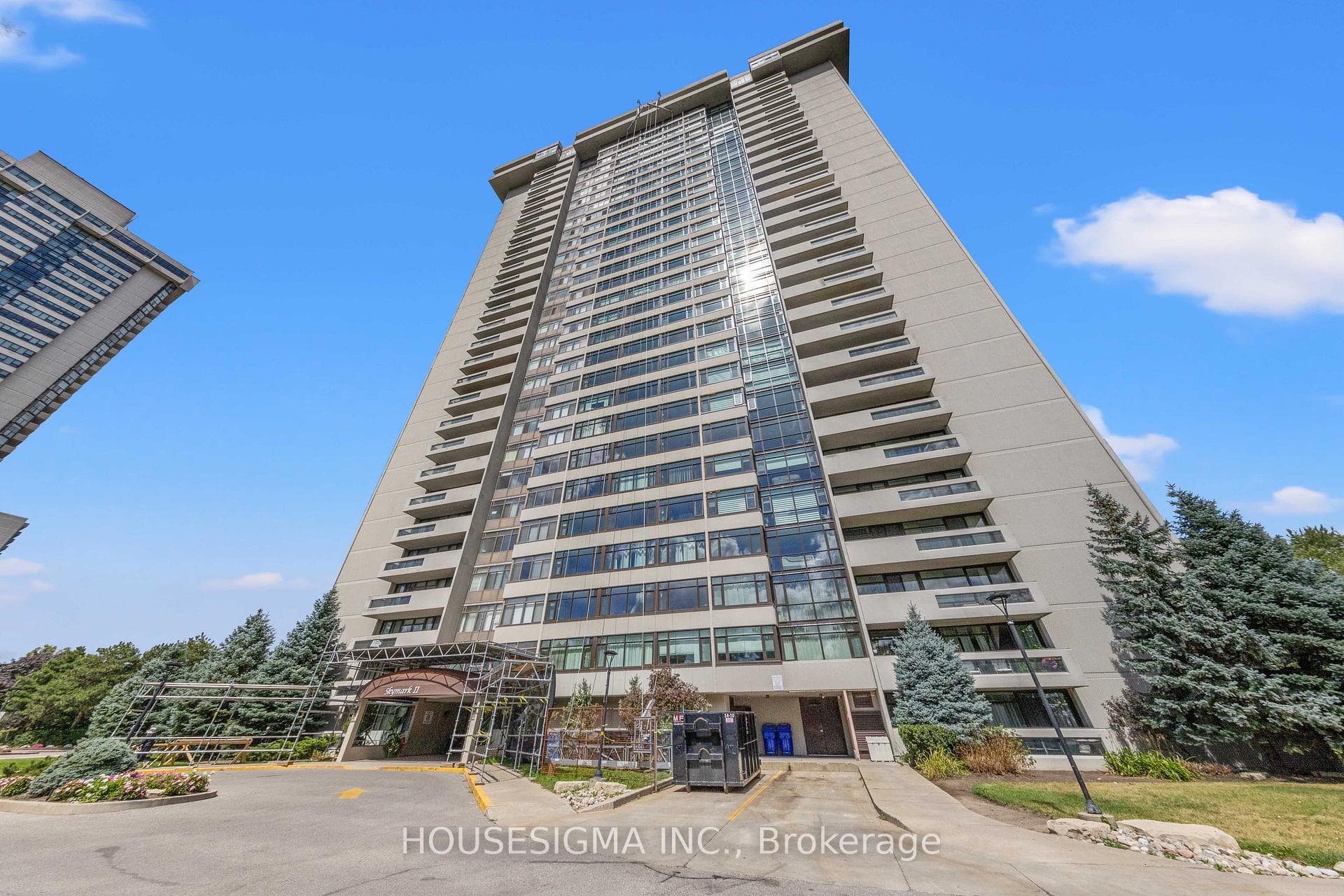 1555 Finch Avenue Unit 2205 photo 1