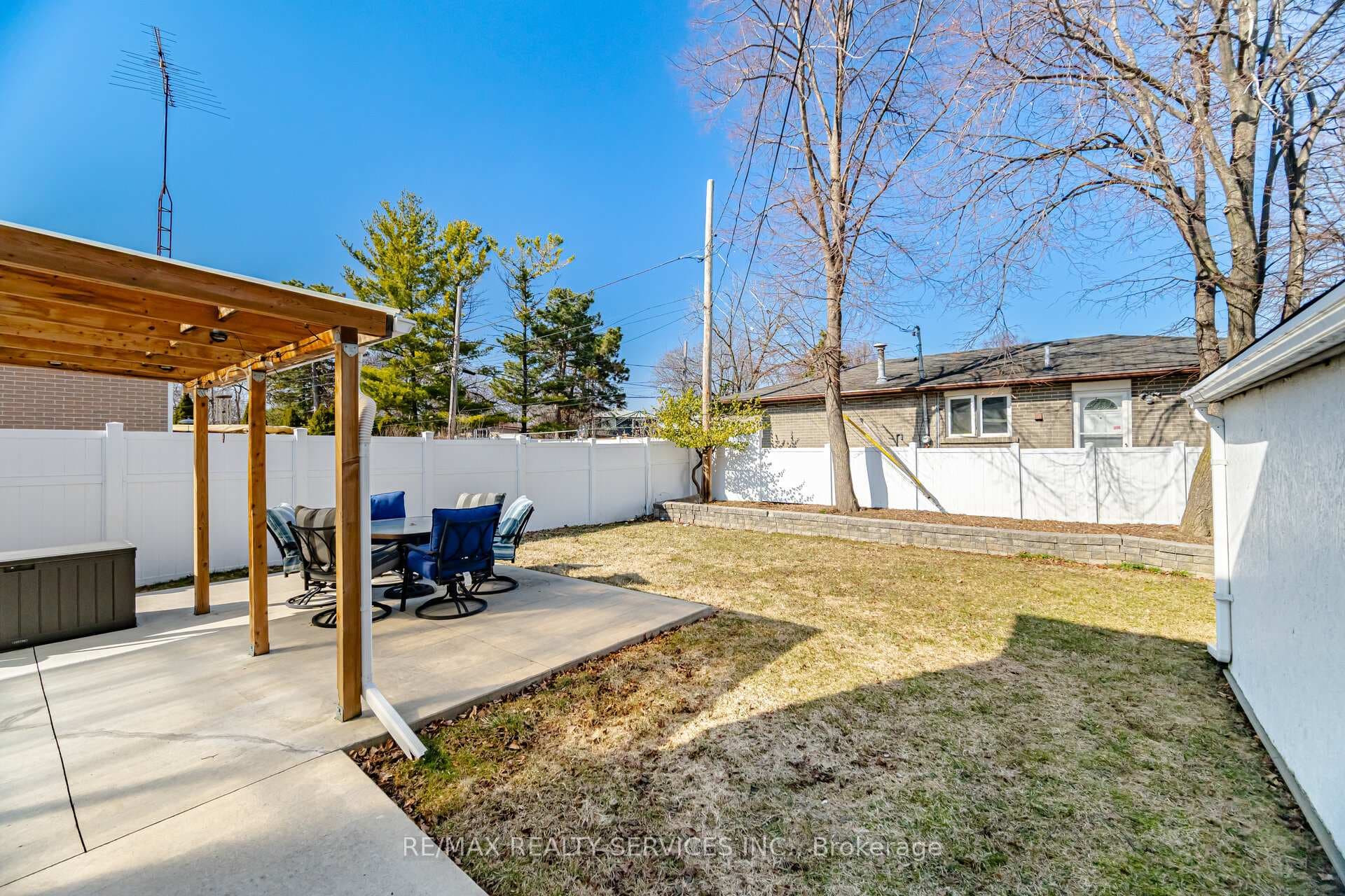 15 Braemar Drive photo 16