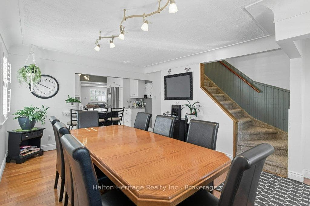 478 East 37th Street photo 7