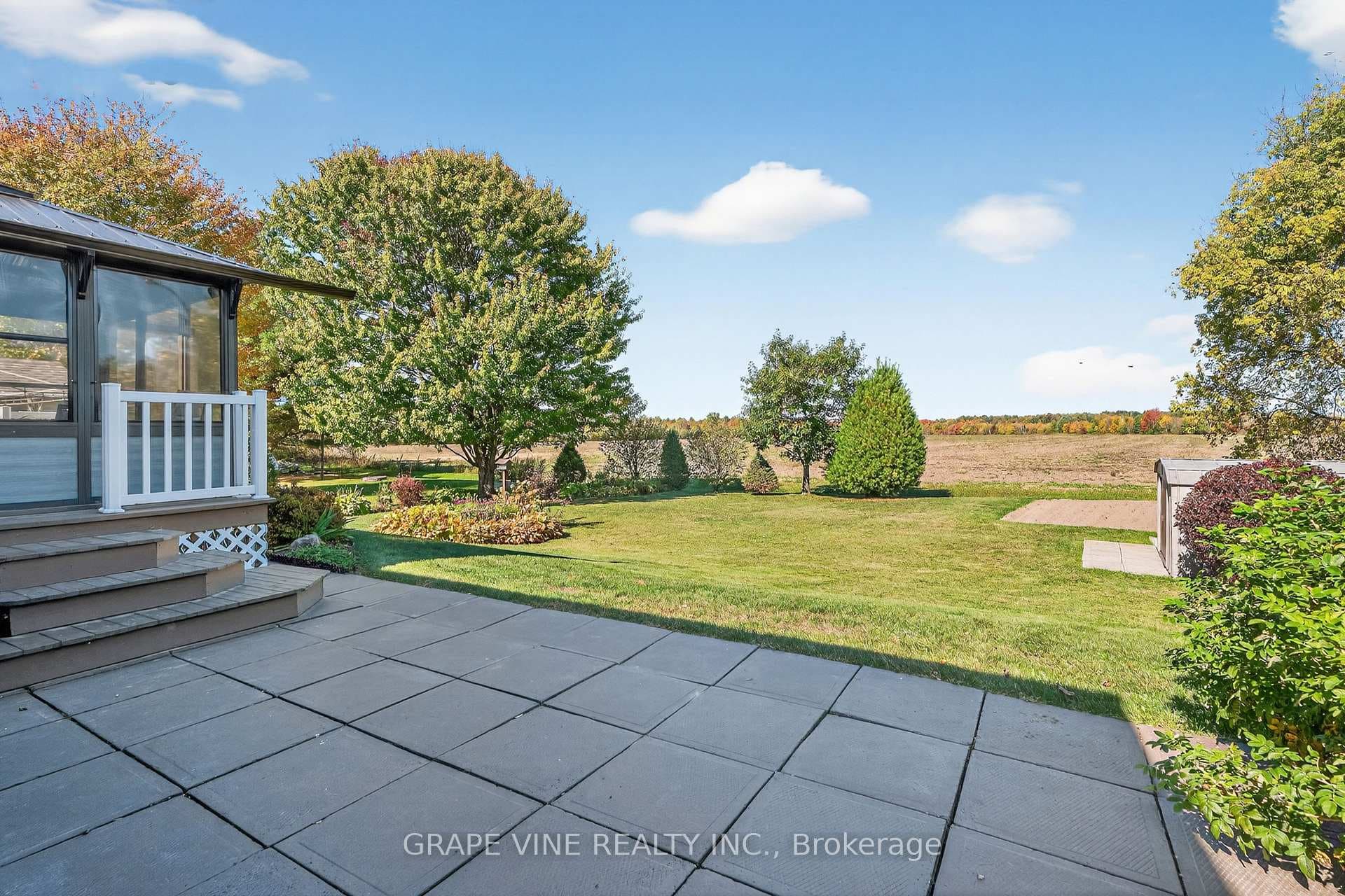 5041 Thunder Road photo 3