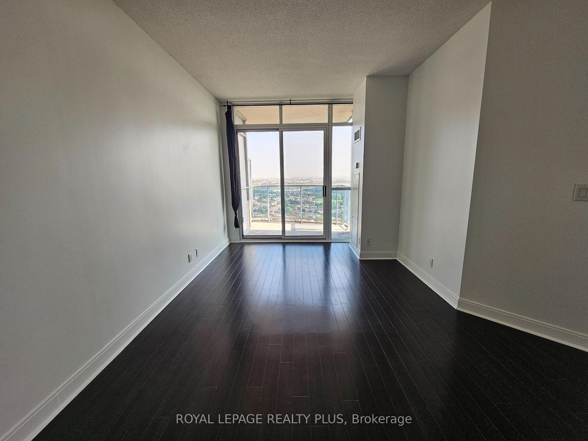 80 Absolute Avenue Unit 2802 photo 4
