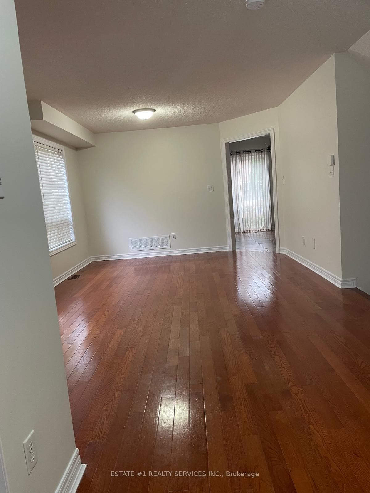 5632 Topaz Place photo 3
