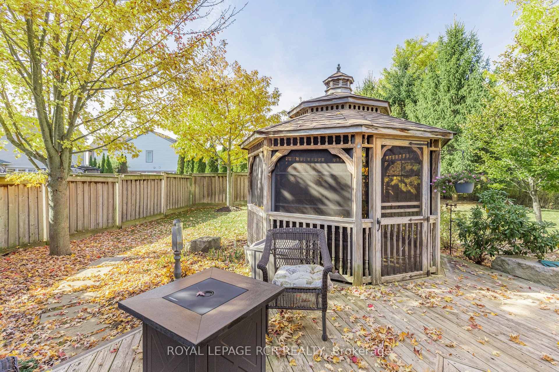 60 Steele Street photo 31