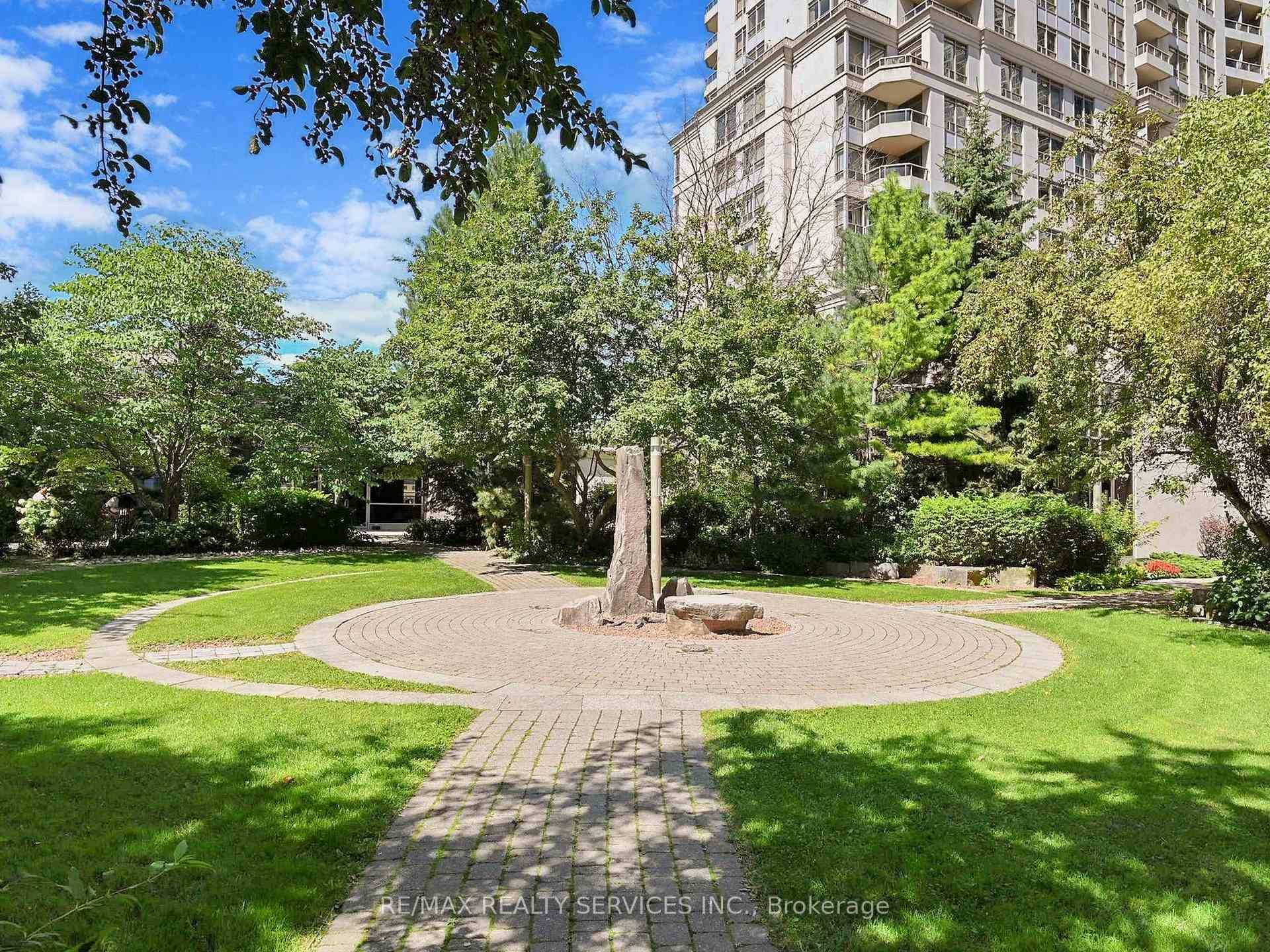 3880 Duke Of York Boulevard Unit 504 photo 41