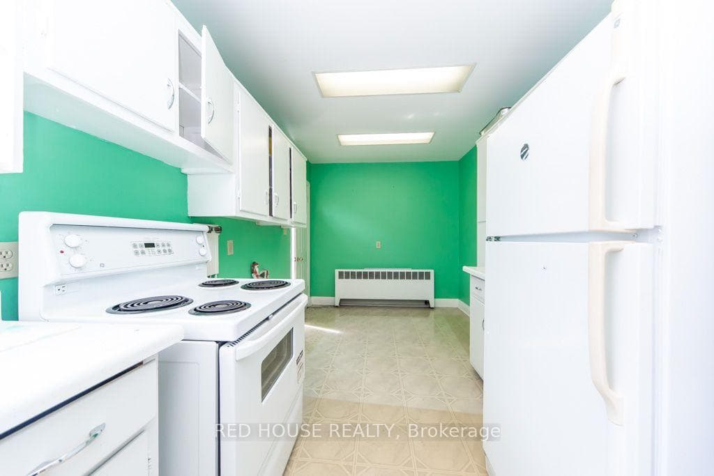 658 Vaughan Road photo 29
