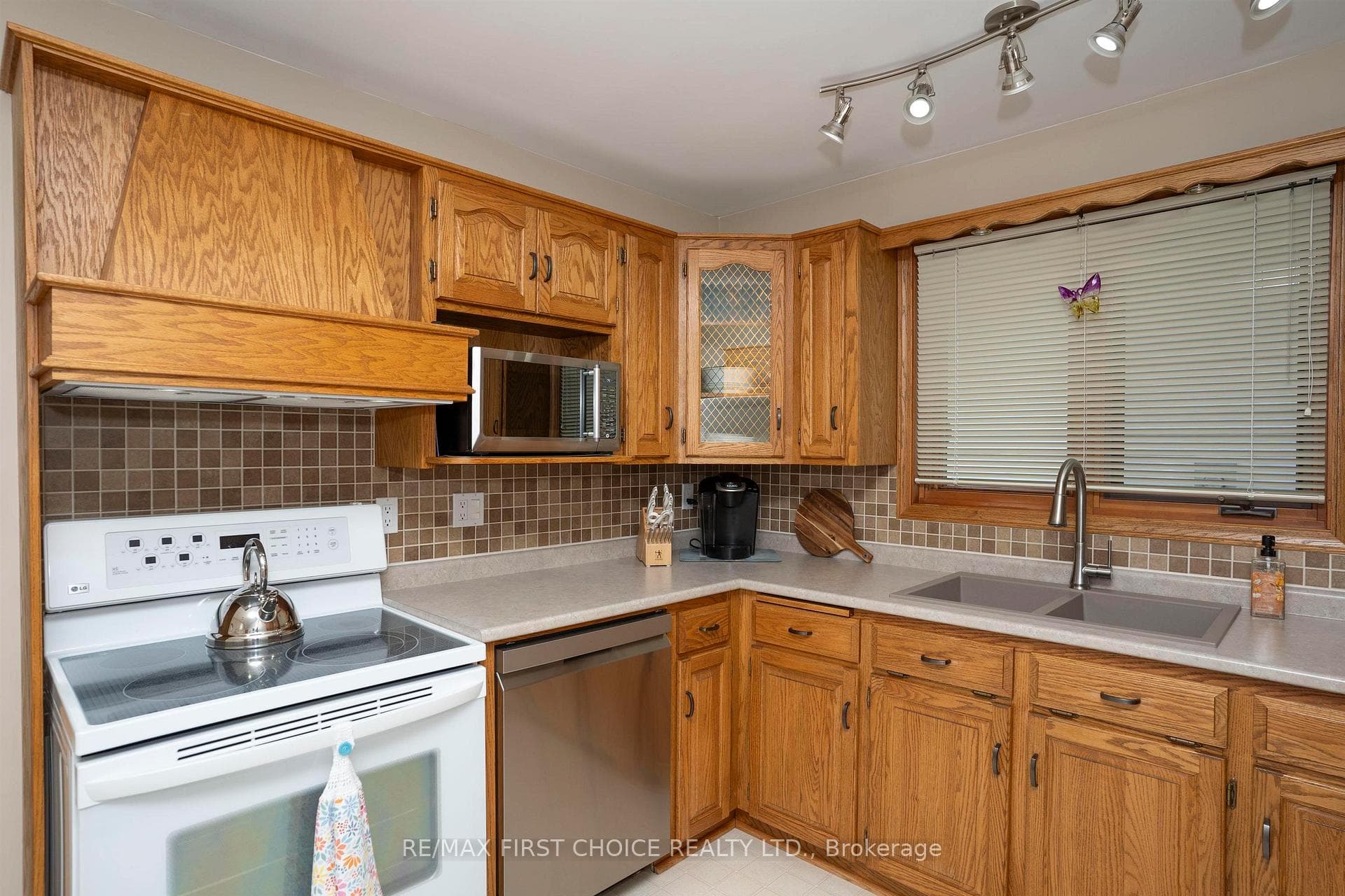 225 FLAMINGO DR photo 15
