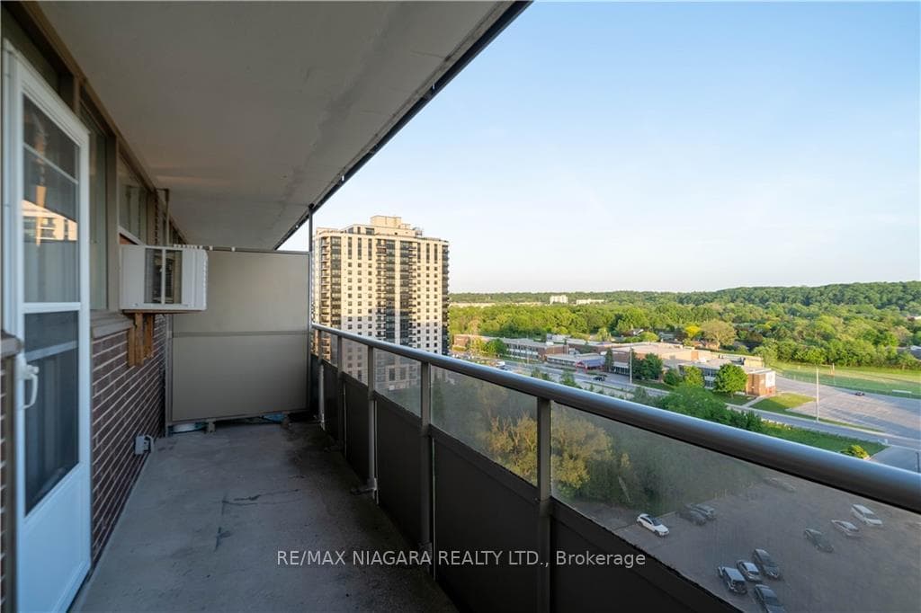 215 Glenridge Avenue Unit 1402 photo 34