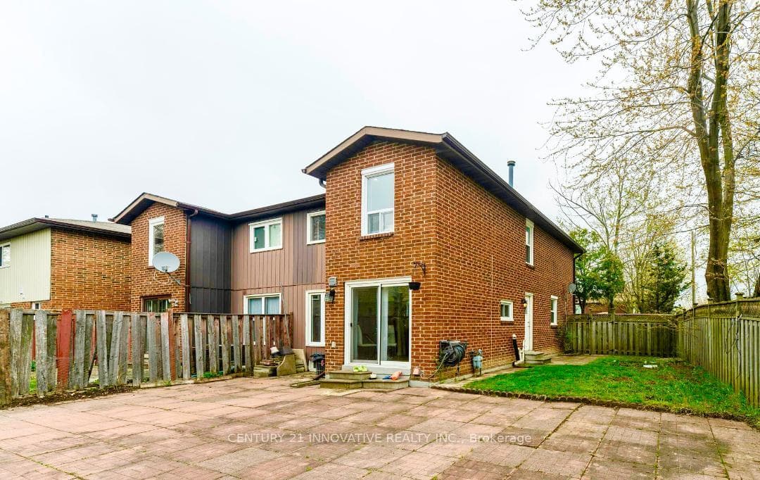 45 Pepperell Crescent photo 34