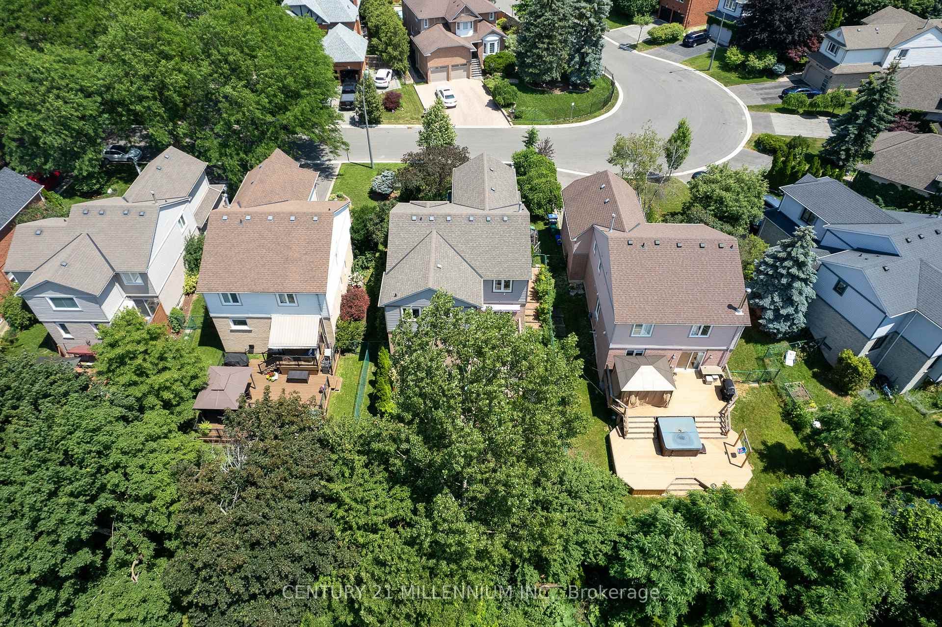 7227 Windrush Court photo 46