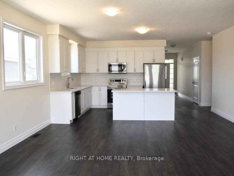 48 Allenwood Road photo 5
