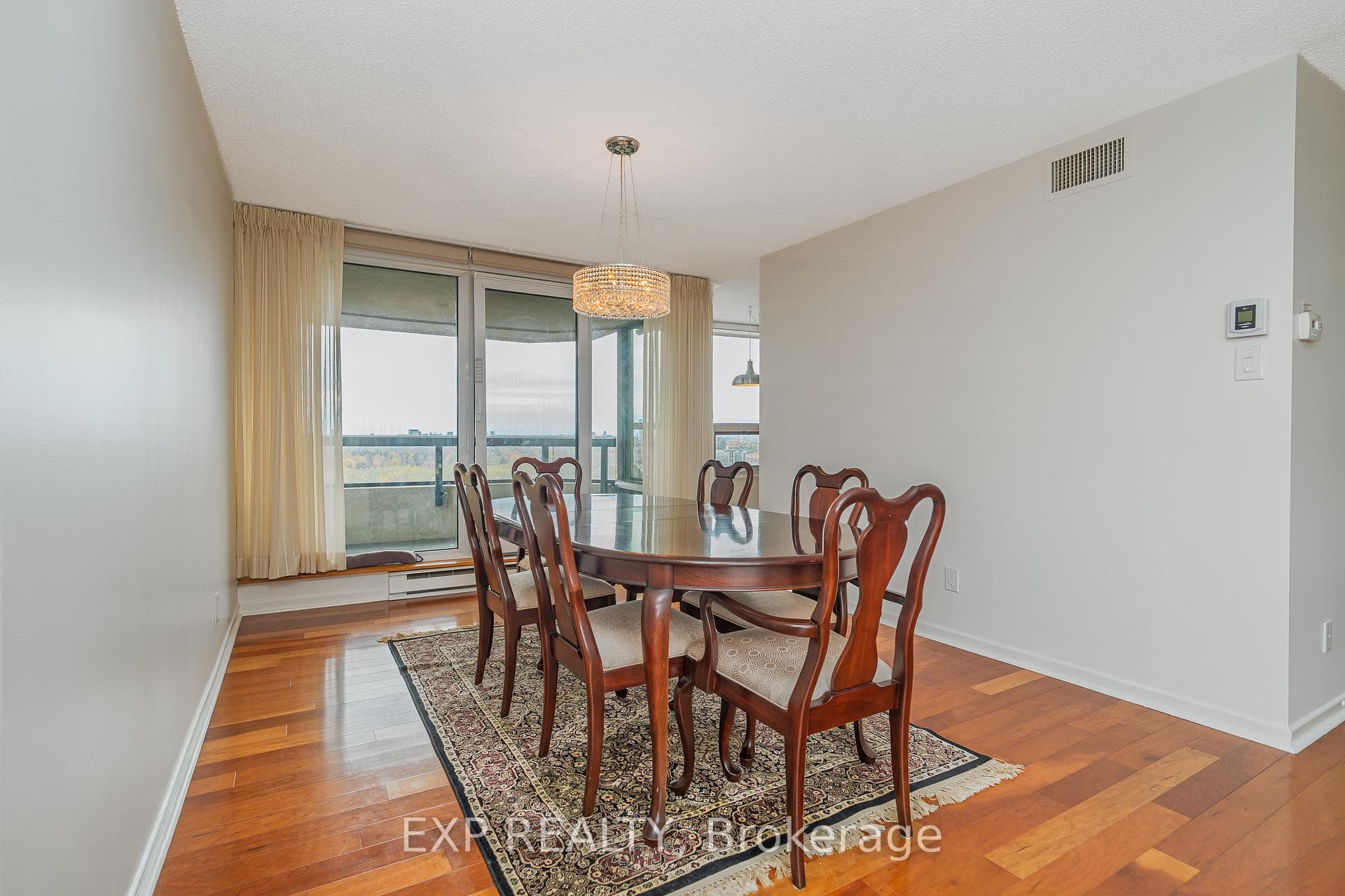 1500 Riverside Drive Unit 2305 photo 10