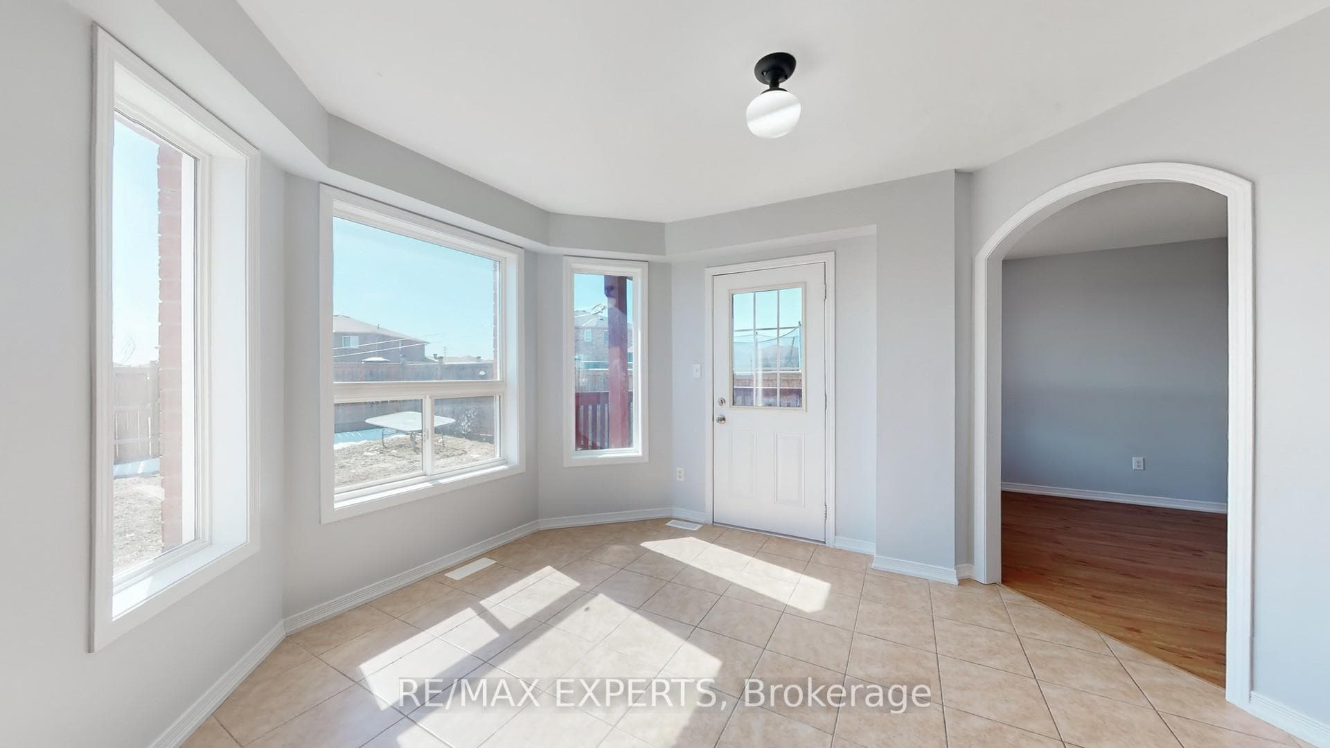 1373 Benson Street photo 21