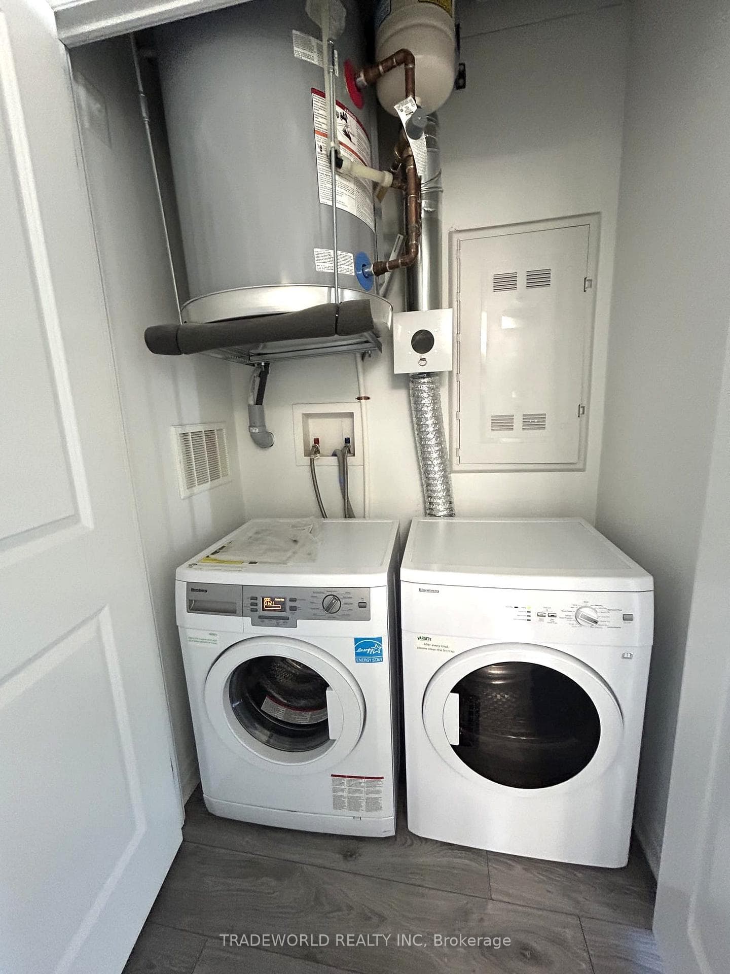 1900 Simcoe Street Unit 719 photo 10