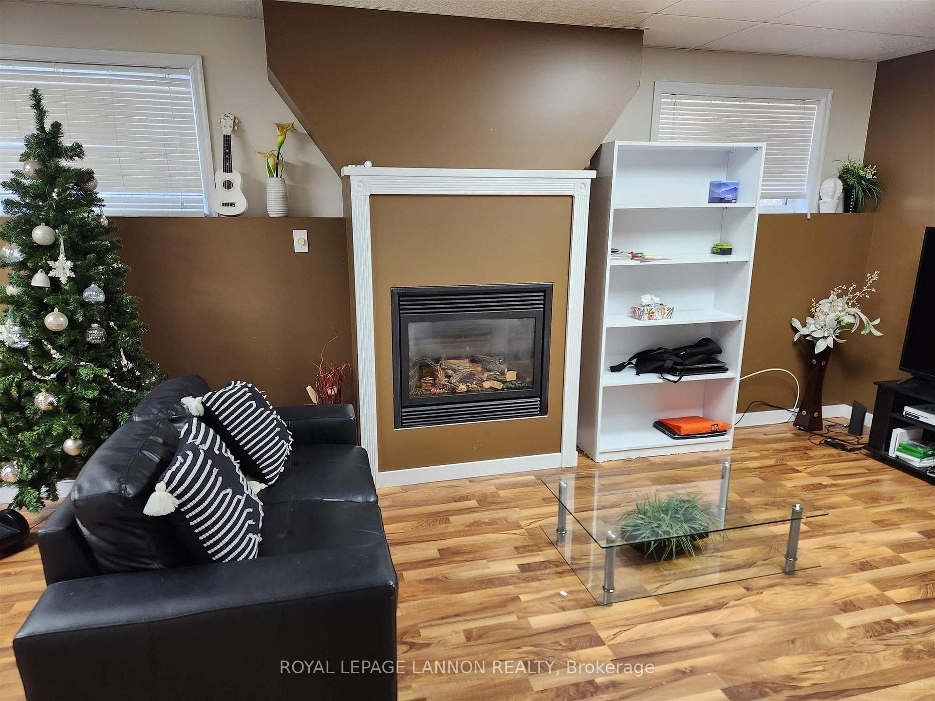 417 Valley Street photo 23