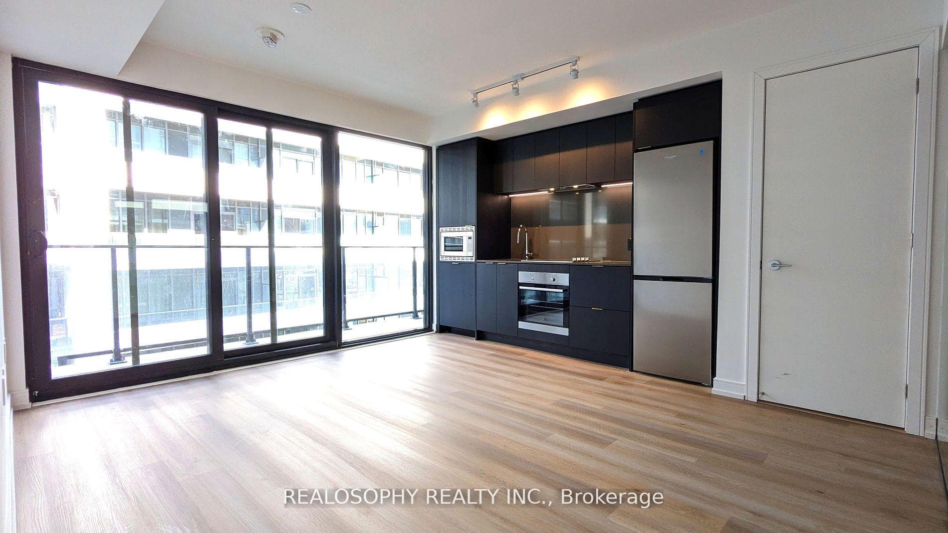1 Jarvis Street Unit 1218 photo 1