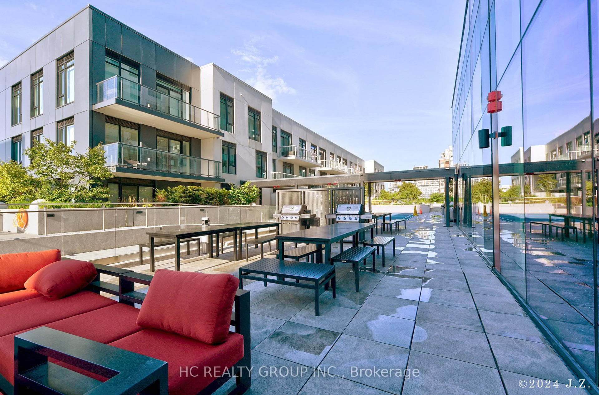 10 Rouge Valley Drive Unit 709A photo 19
