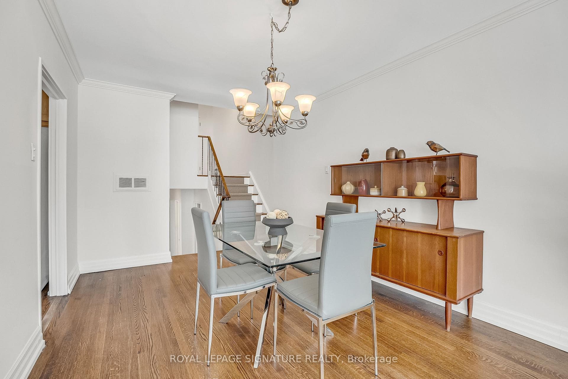 25 Roywood Drive photo 8
