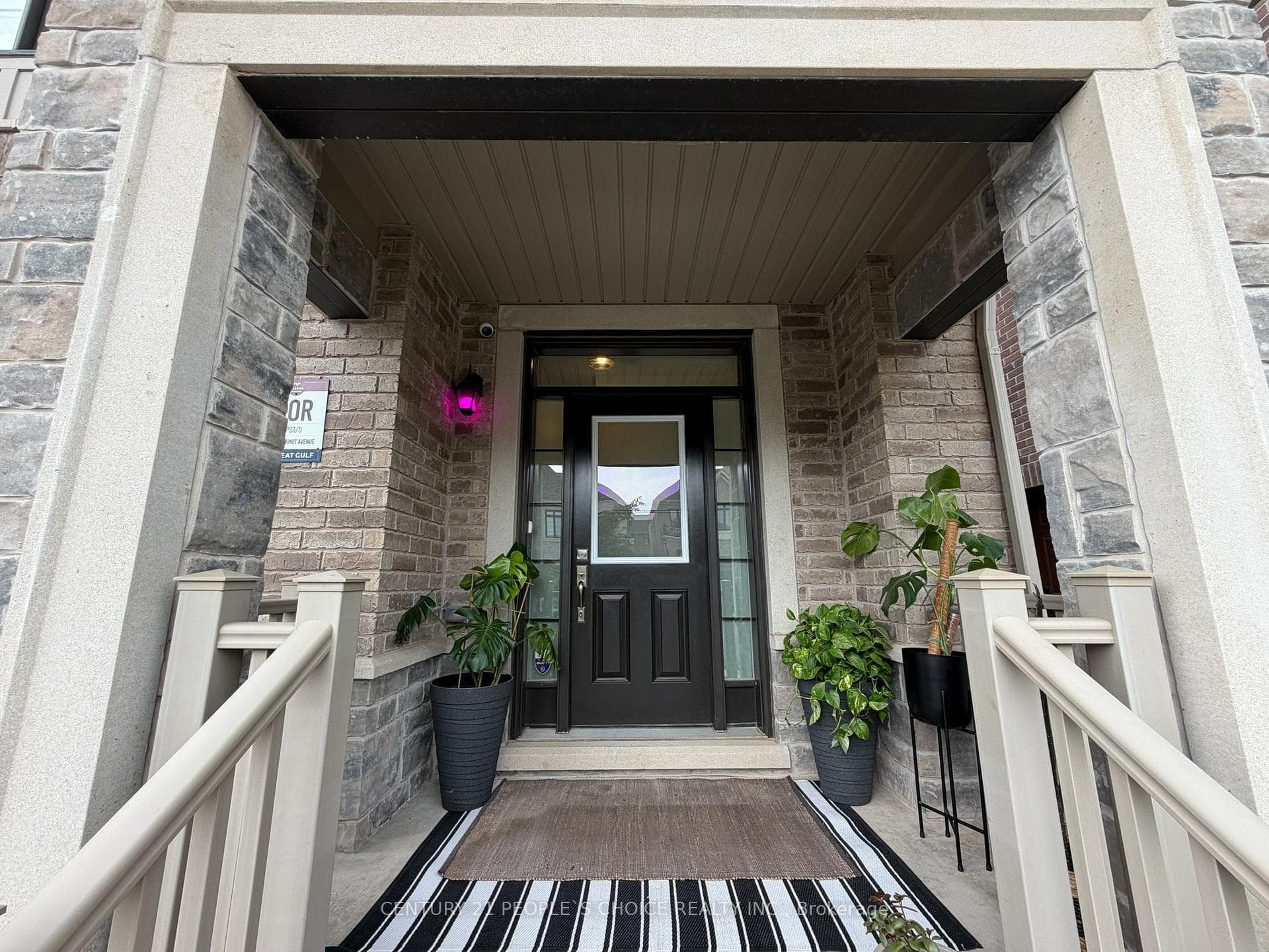 487 Bergamot Avenue photo 5