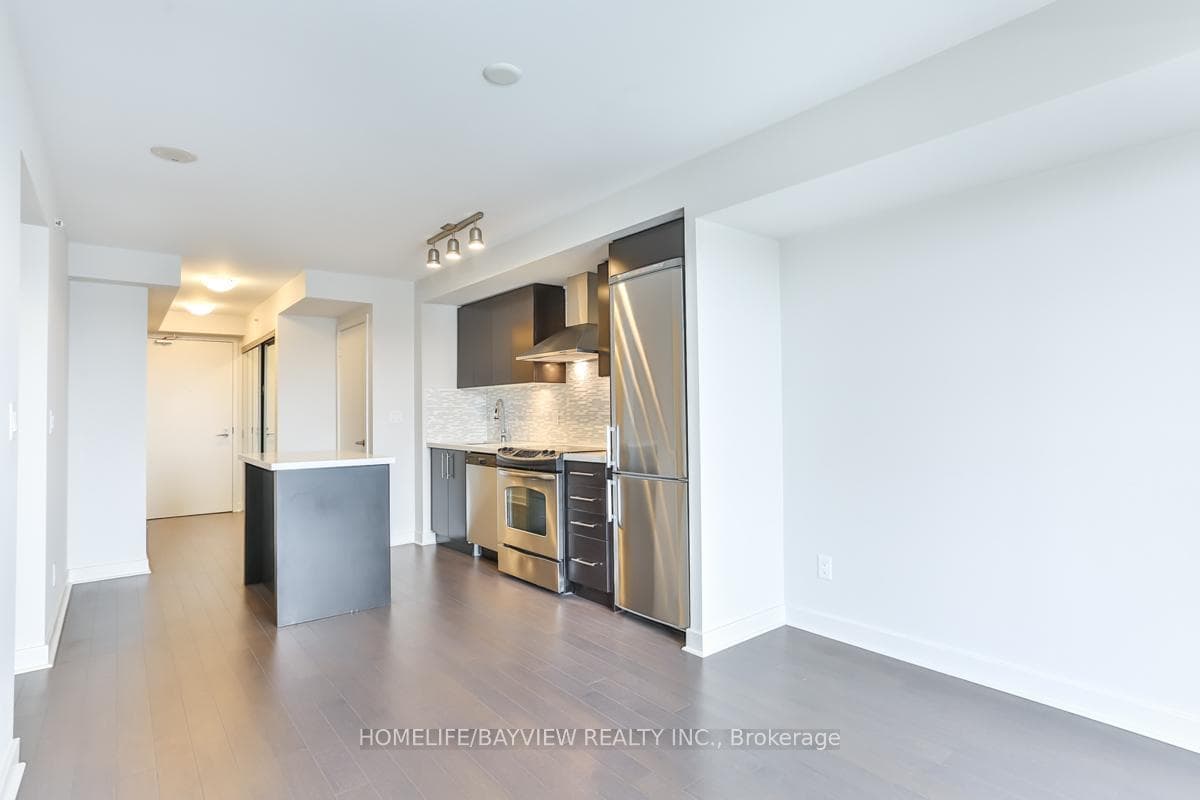 58 Orchard View Boulevard Unit 511 photo 6