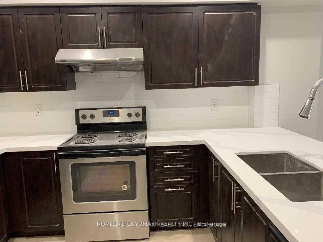 8 Eaton Park Lane Unit 12 photo 8