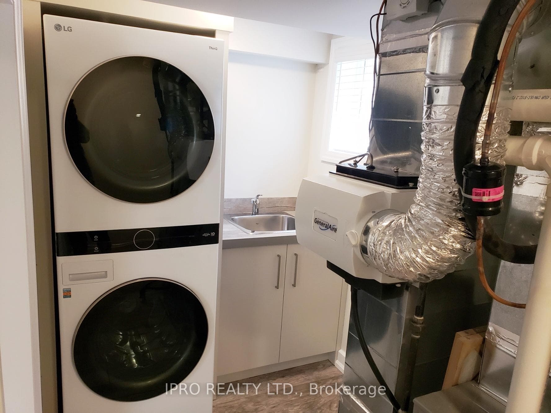 214 Bering Avenue photo 36