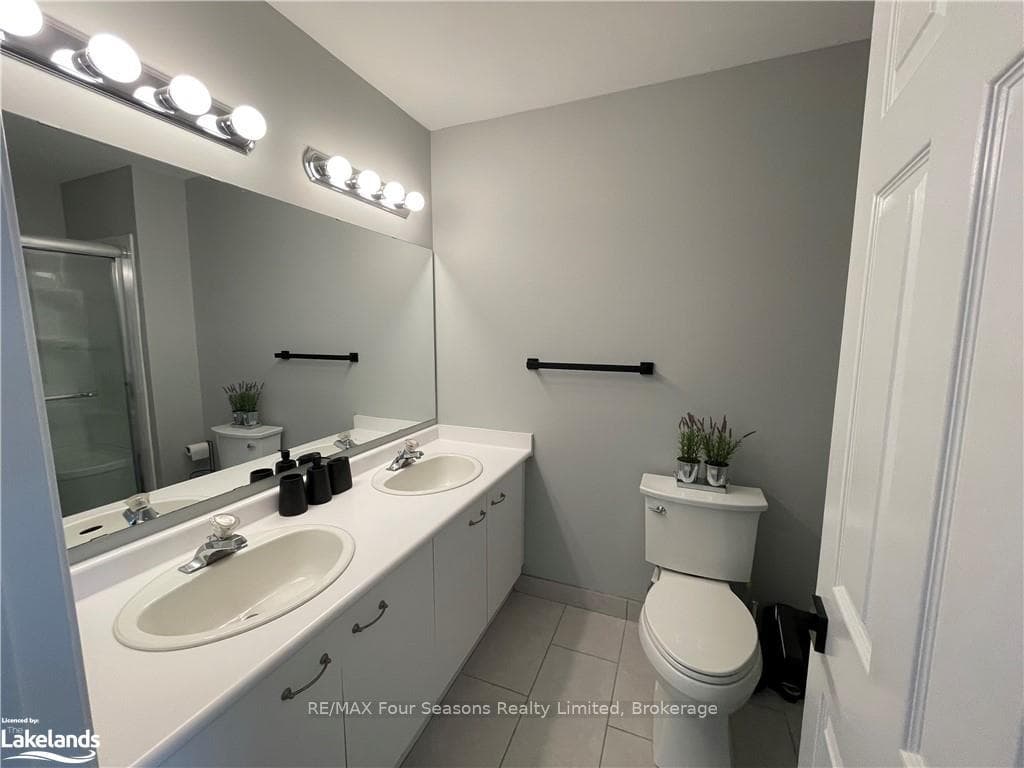 162 SETTLERS Way Unit 37 photo 9