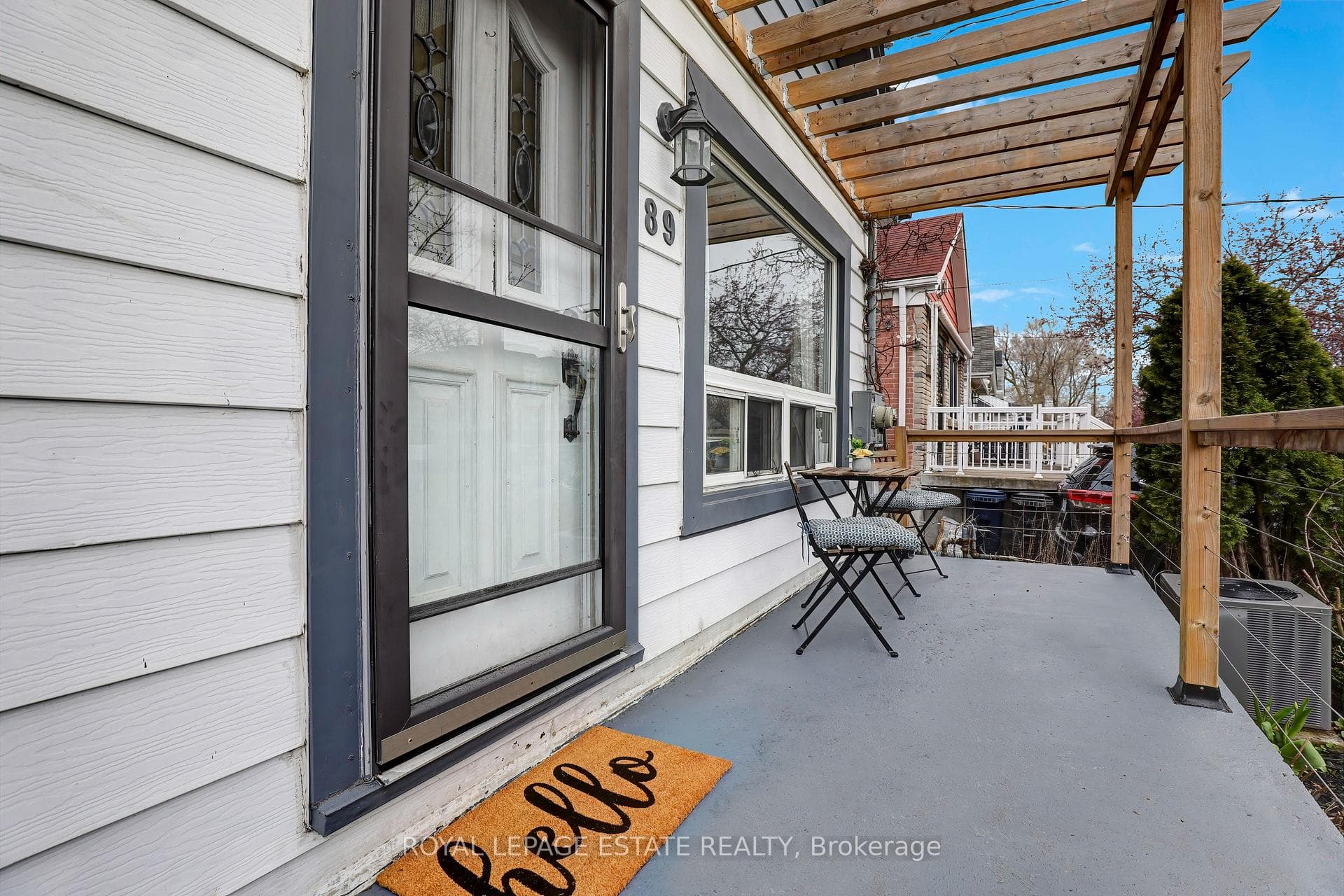 89 Aylesworth Avenue photo 3