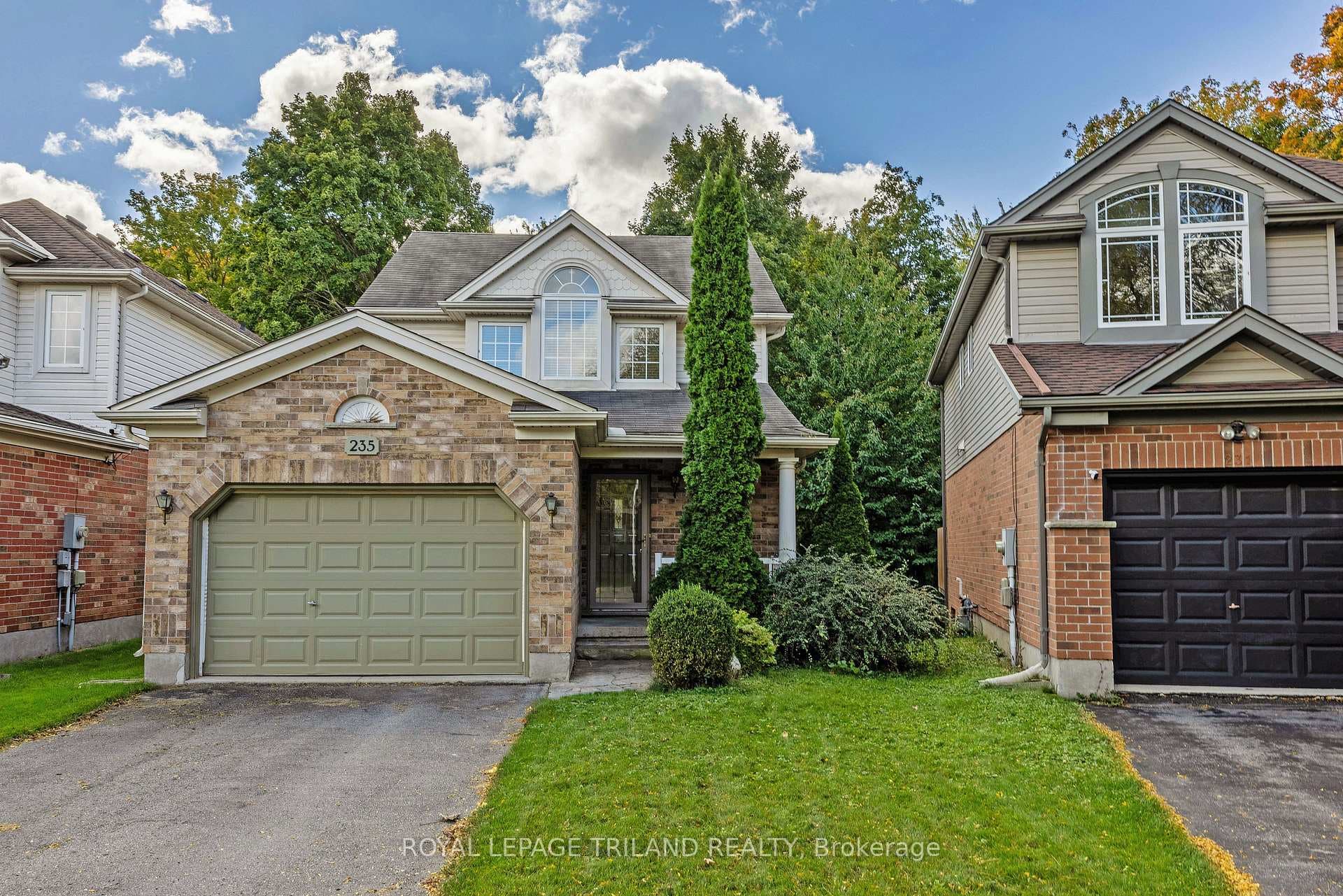 235 Rossmore Court photo 2