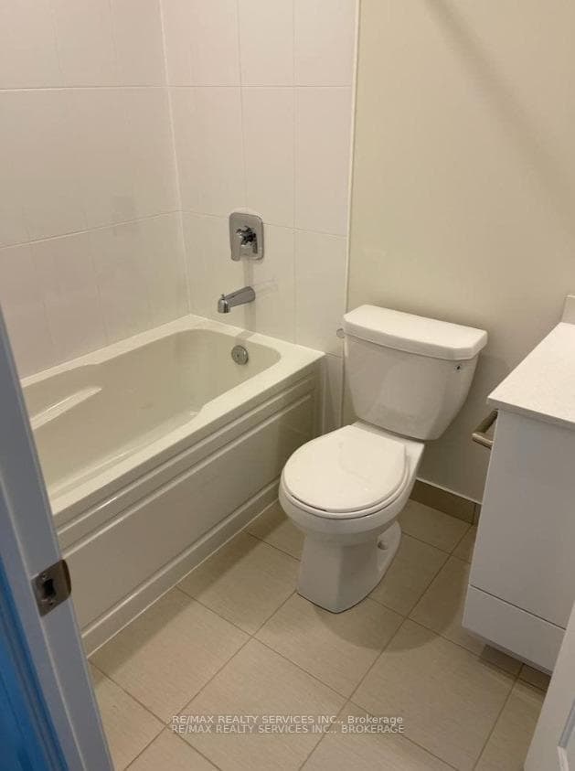 35 Watergarden Drive Unit 1313 photo 17
