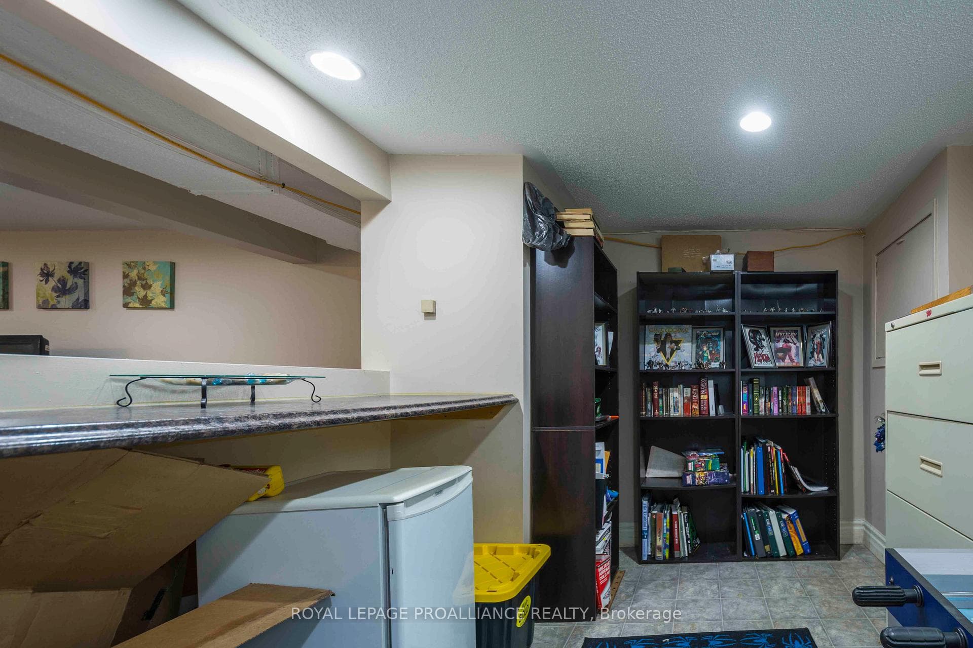 222 Sidney Street photo 20