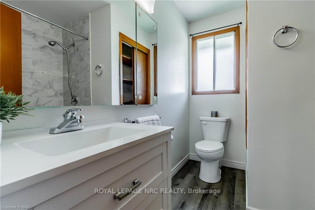 89 ALLAN Drive photo 11