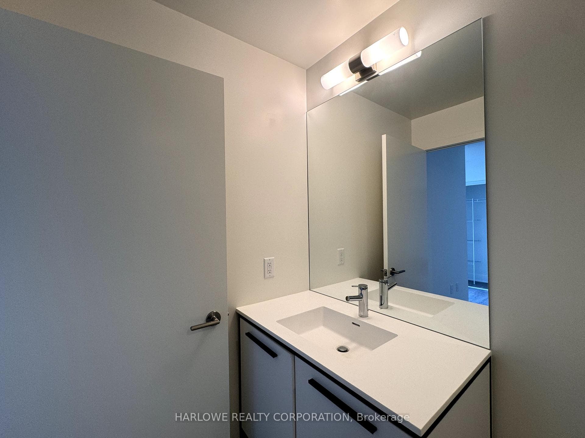 185 Deerfield Road Unit 1403 photo 20