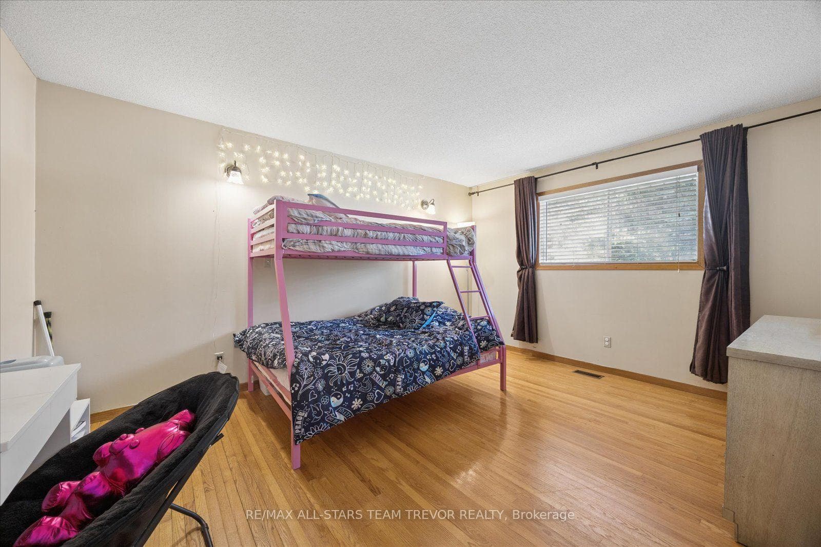 280 Bay Street photo 15