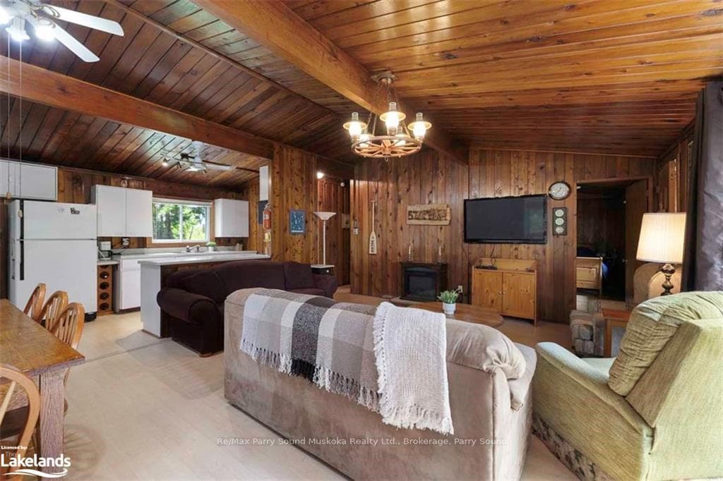 18 LYNBERRY Drive photo 20