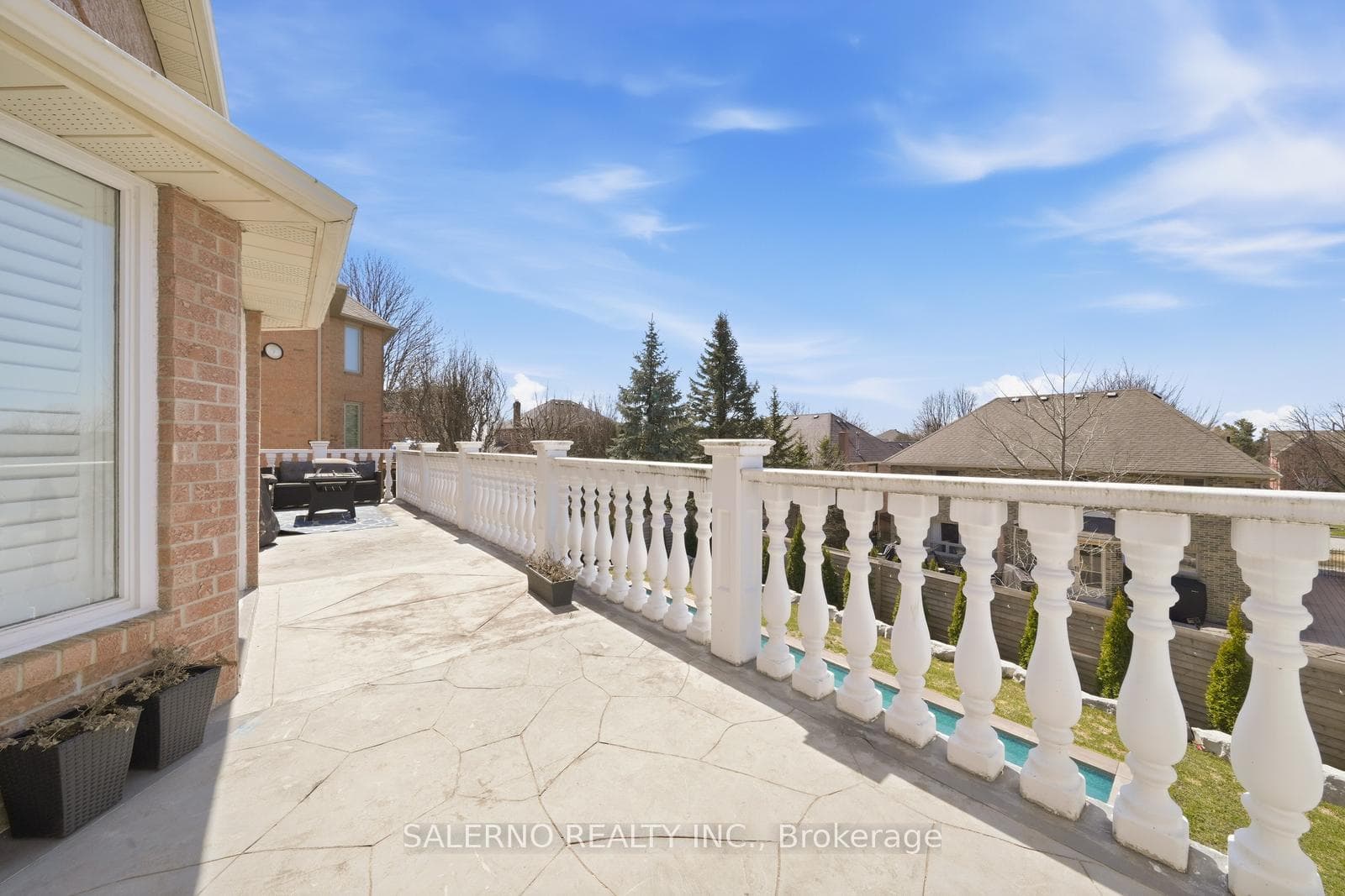 115 Ayton Crescent photo 14