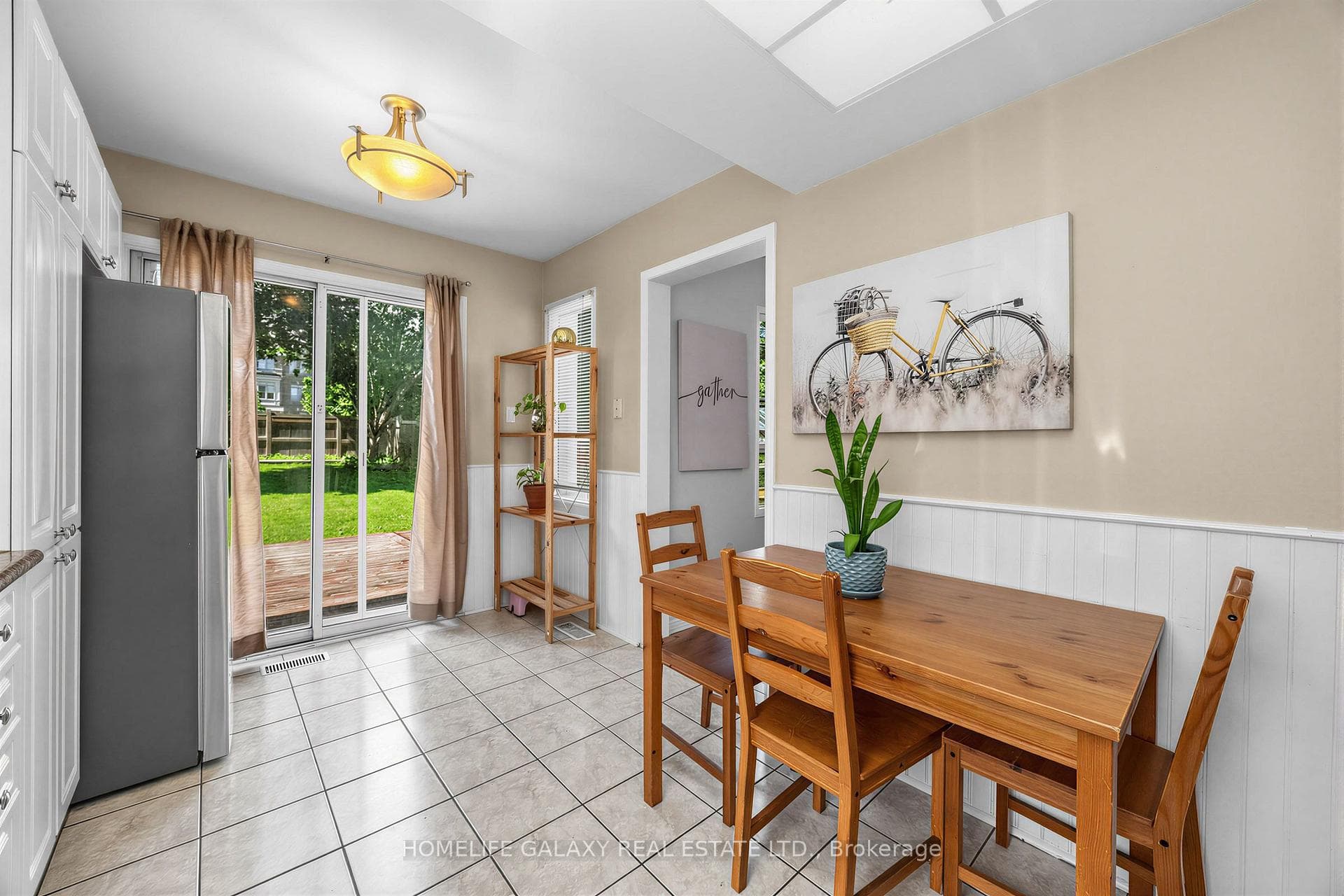 6 Bluebell Crescent photo 14