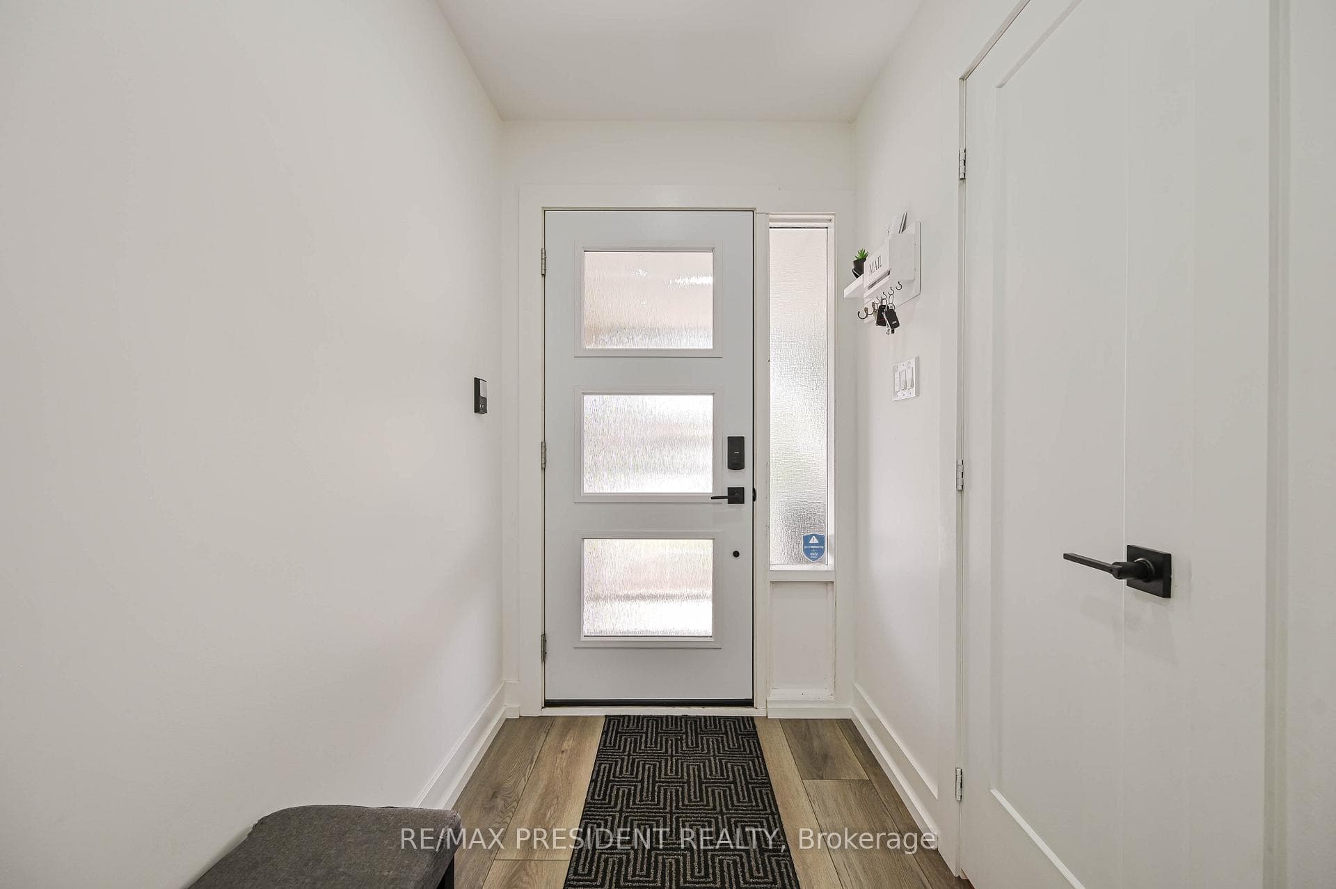 237 Baronwood Court photo 5